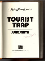 Tourist Trap by Julie Smith (First Edition) Signed
