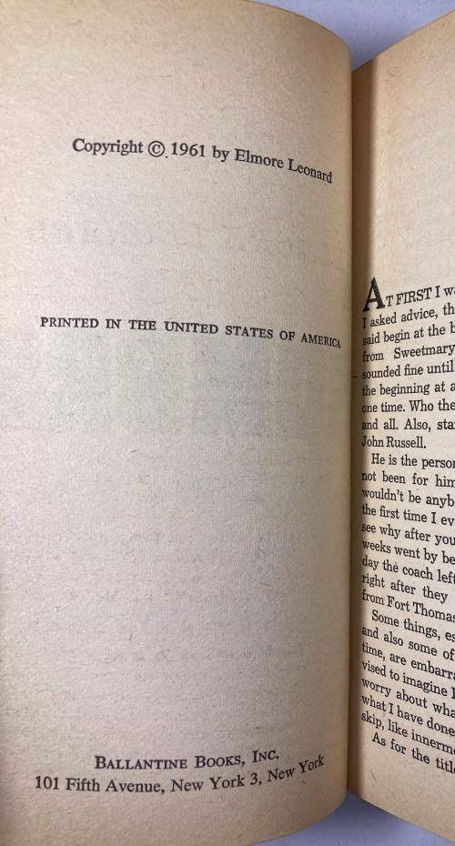 Hombre by Elmore Leonard (First Edition) Signed